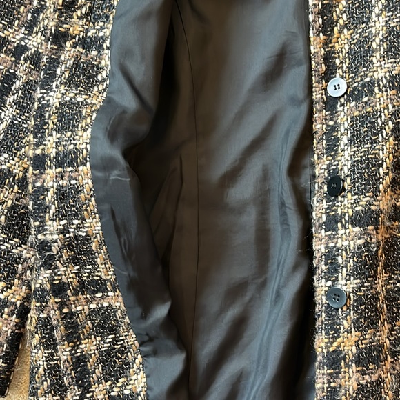Grace, Dane Lewis coat. Tweed black and tan. Size 12. Lined. Slit  in the back. - Picture 4 of 7